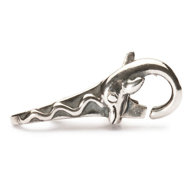 Dolphins Clasp is made of silver and contains the design of a dolphin on each side of the clasp, adding a touch of oceanic charm to your Trollbeads bracelet.