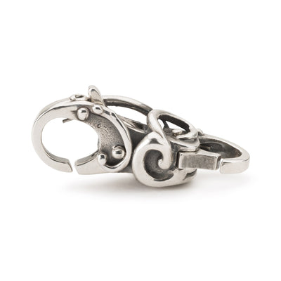 Flow Clasp - A sleek and stylish silver clasp for Trollbeads bracelets, featuring a flowing design that adds a touch of sophistication to your jewelry.