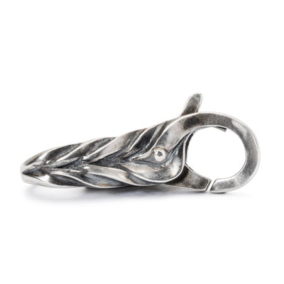 A sterling silver clasp in the shape of a foxtail, perfect for securing your Trollbeads bracelet.
