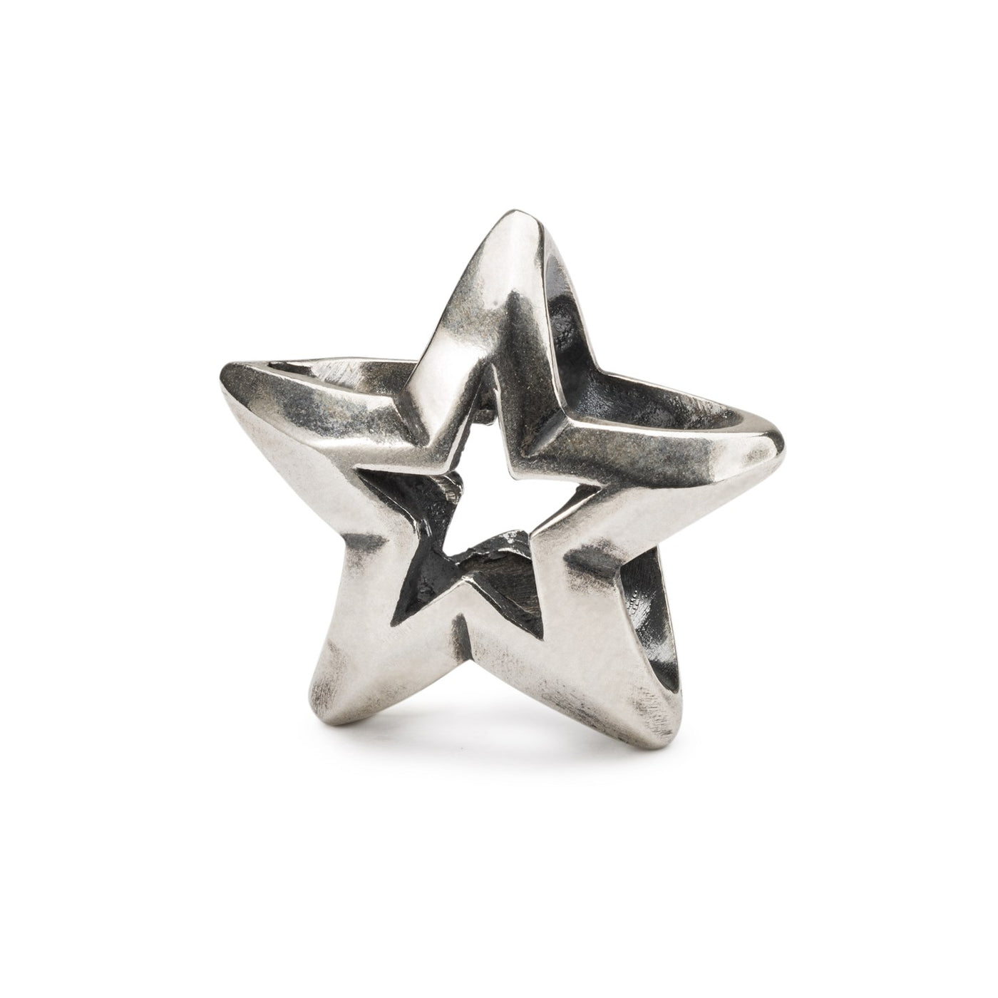 Lucky Star silver bead with a five-pointed star symbolizing good fortune and positive energy.